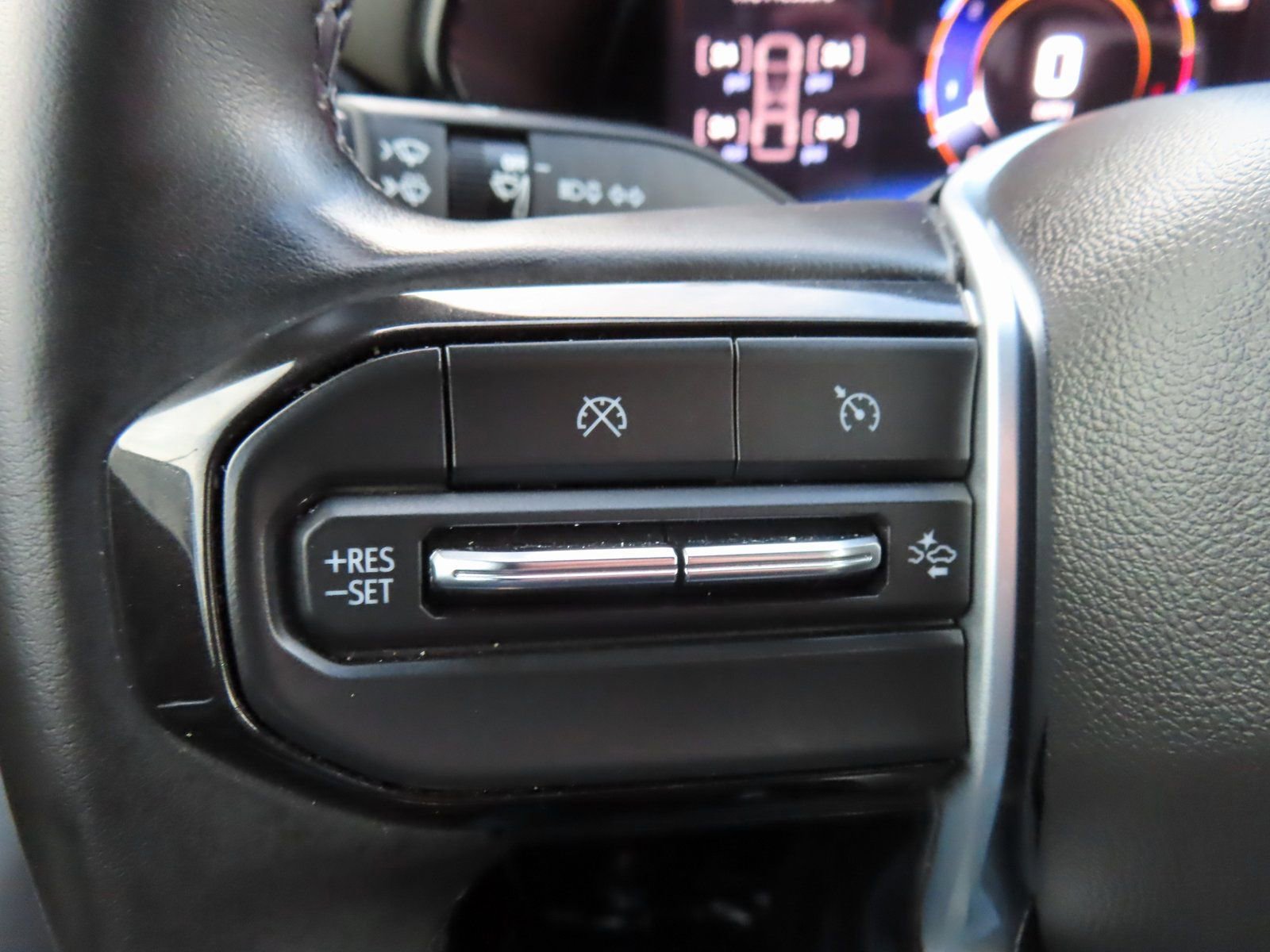 Used 2023 Chevrolet Colorado ZR2 w/ ZR2 Convenience Package III image 20