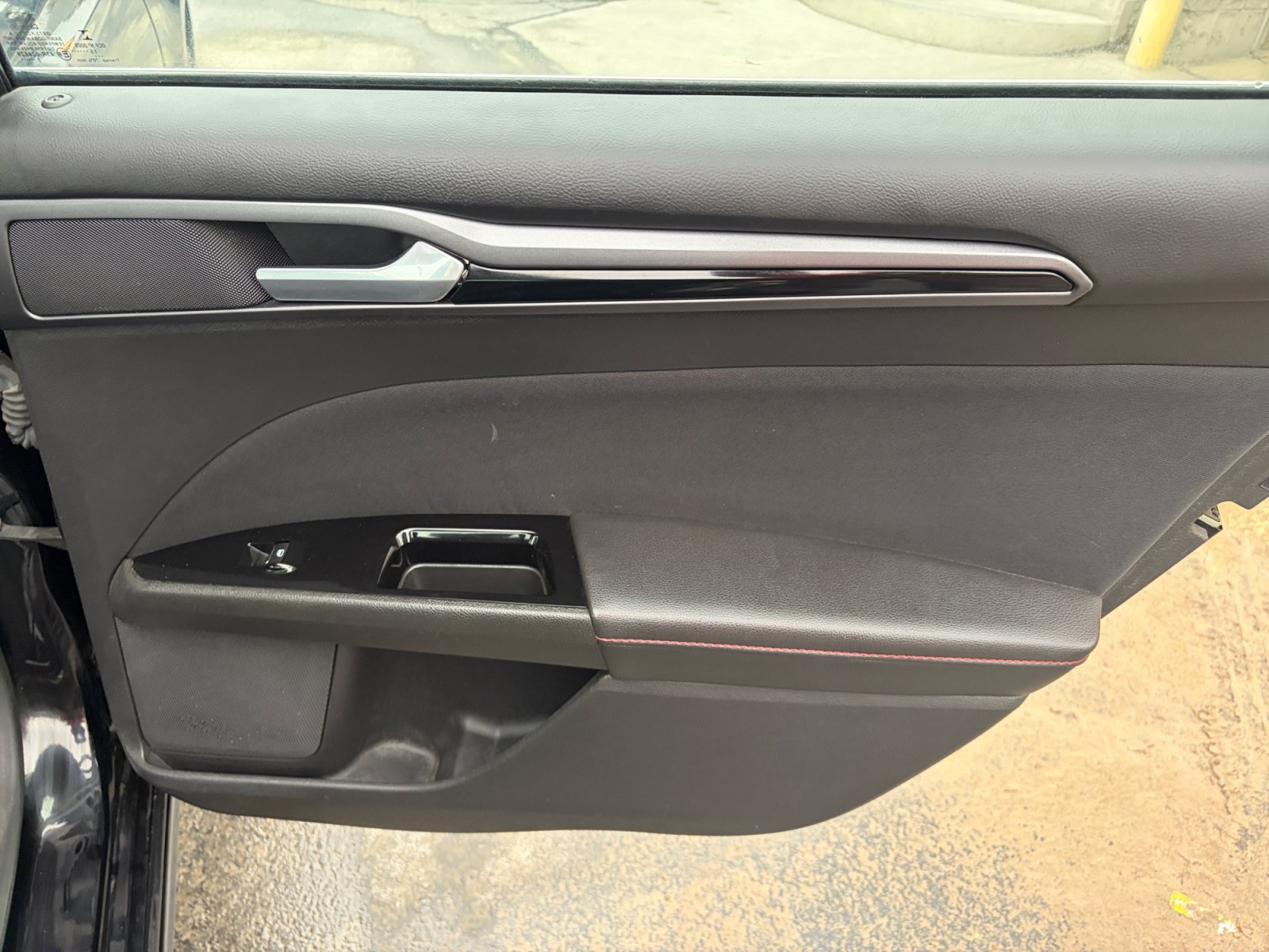 Used 2016 Ford Fusion SE AWD/4WD image 29
