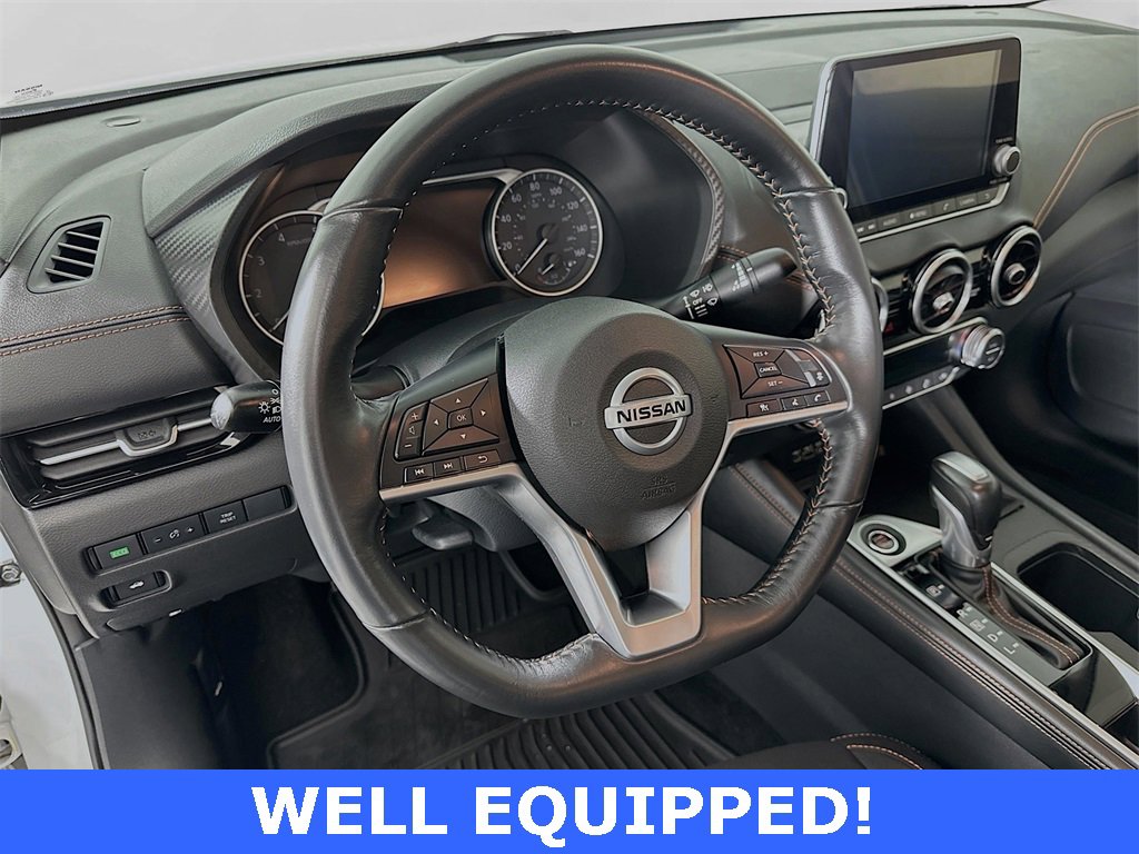 Used 2022 Nissan Sentra SR w/ Trunk Package image 2