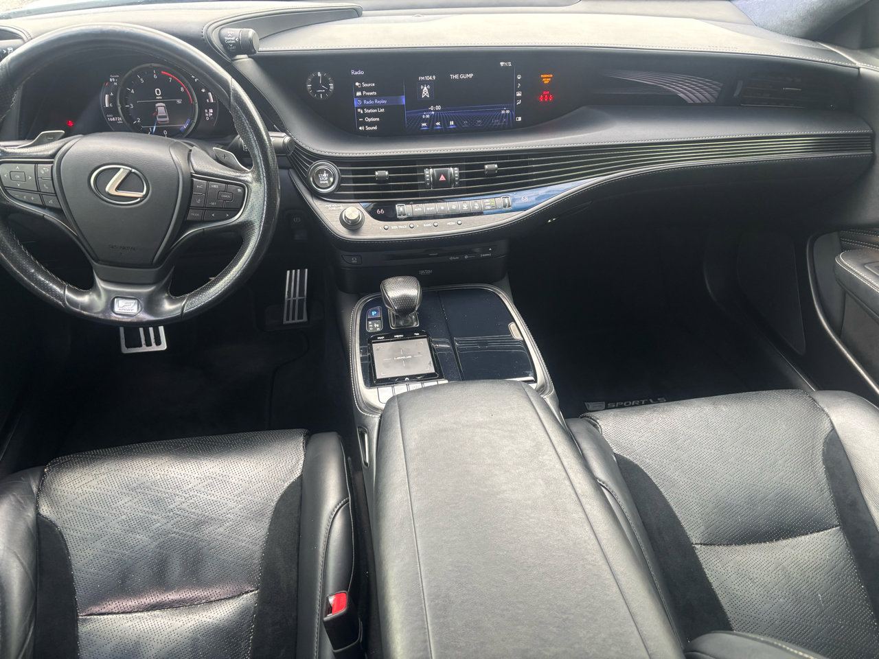 Used 2018 Lexus LS 500 F Sport w/ Accessory Package (Z1) image 10