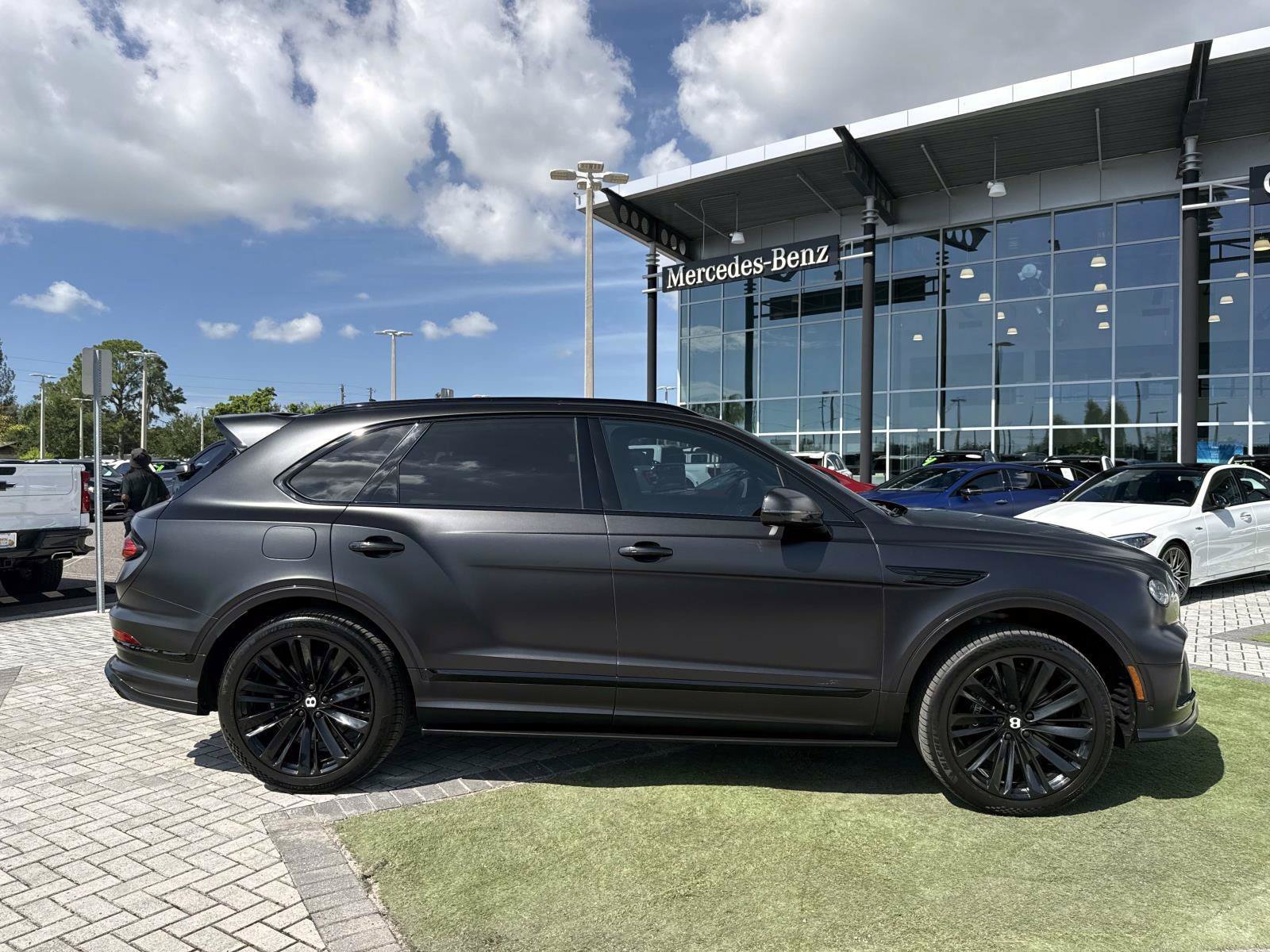 Used 2022 Bentley Bentayga Speed AWD/4WD image 4