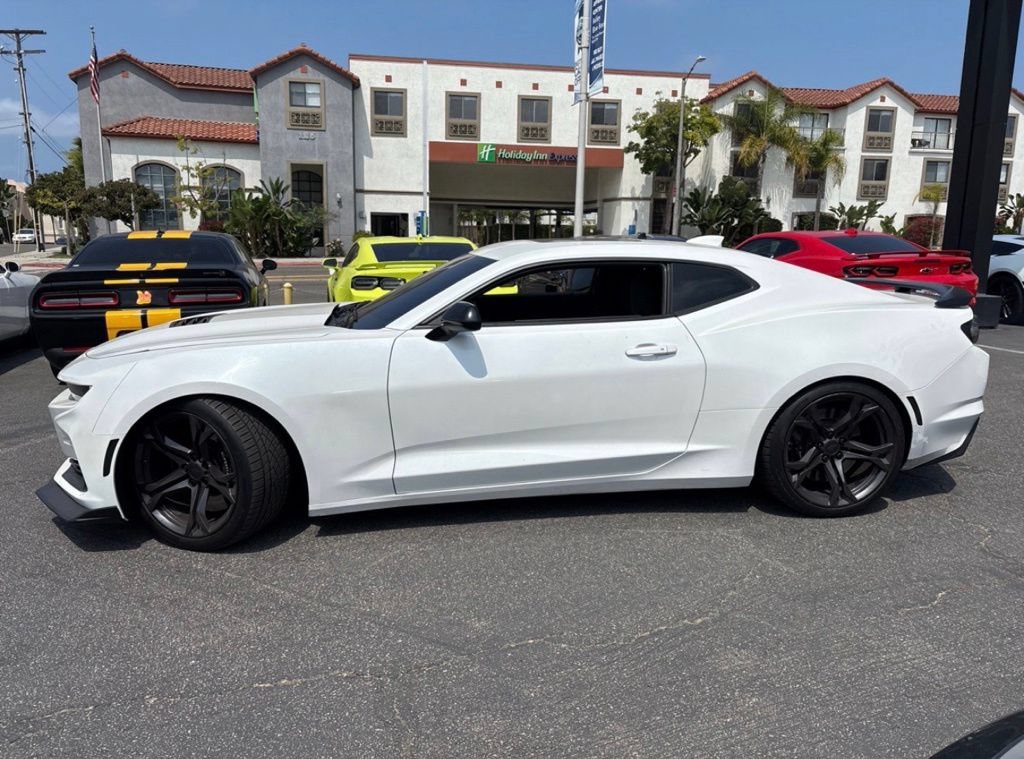 Used 2023 Chevrolet Camaro SS RWD image 5