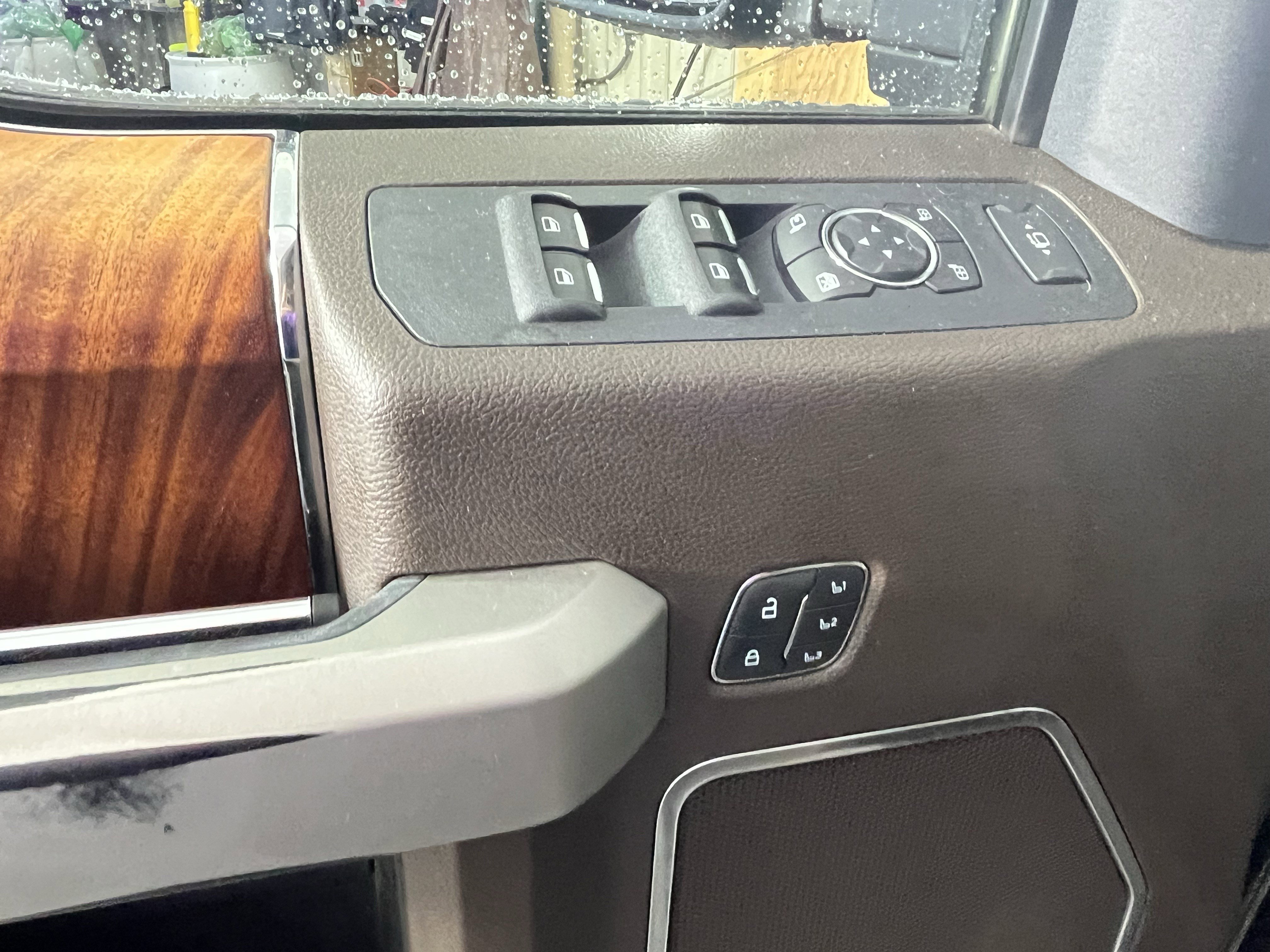 Used 2022 Ford F250 King Ranch w/ FX4 Off-Road Package image 18