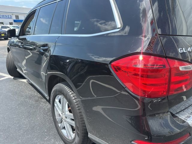 Used 2014 Mercedes-Benz GL 450 4MATIC image 3