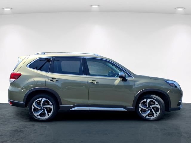 Used 2023 Subaru Forester Touring AWD/4WD image 10