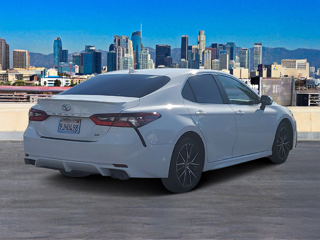 Used 2024 Toyota Camry SE w/ Convenience Package FWD image 4