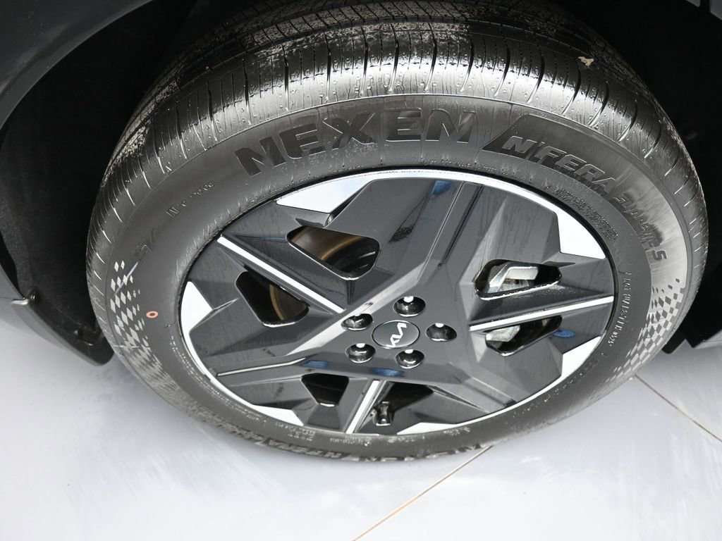 New 2025 Kia EV6 Wind image 12