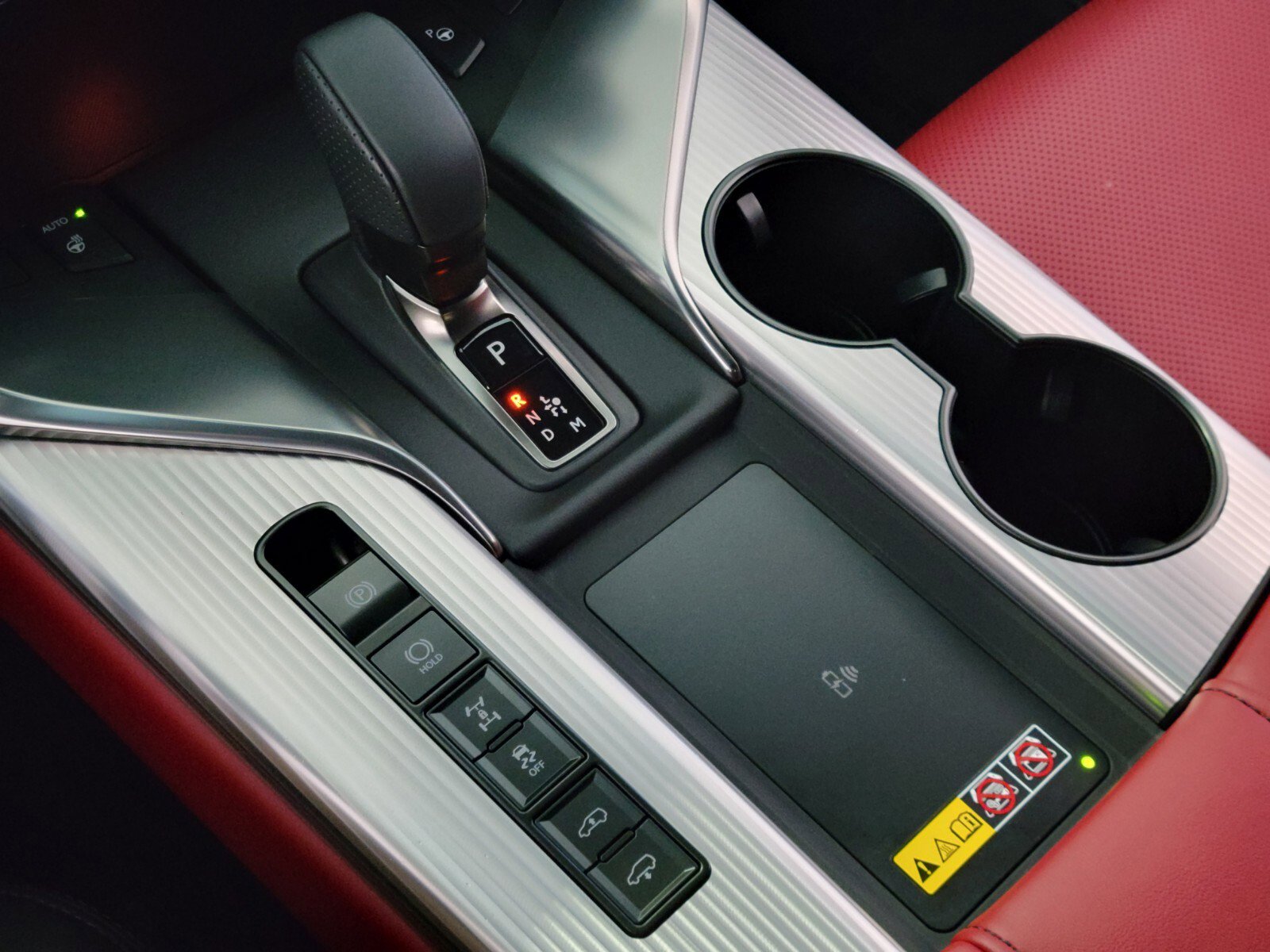 Certified 2025 Lexus LX 700h F Sport w/ Accessory Package (Z1) image 27