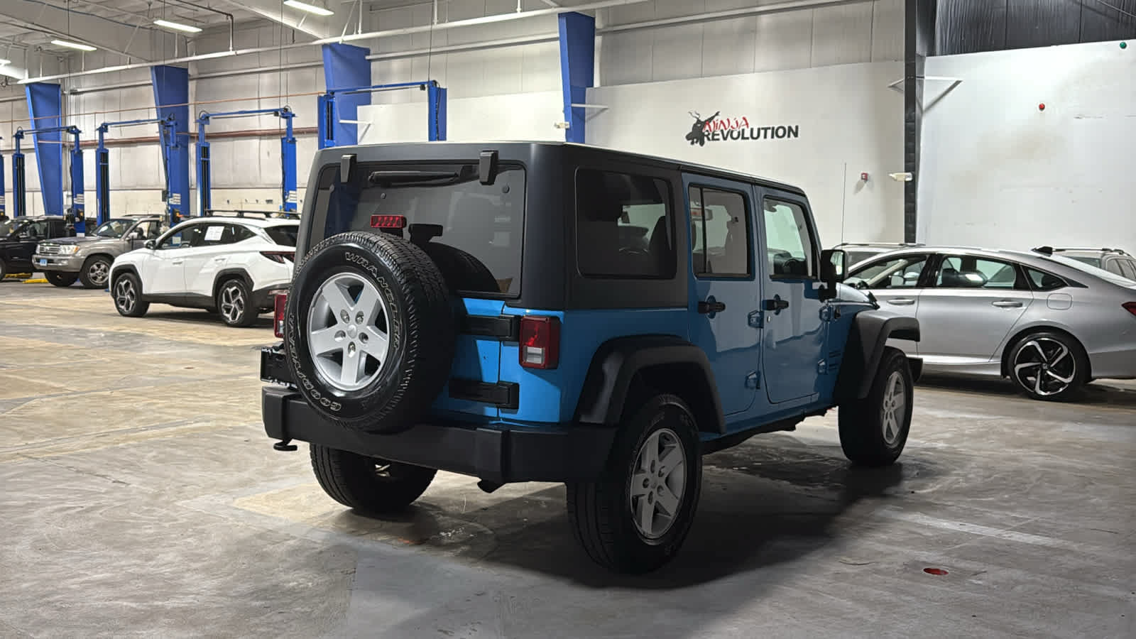 Used 2017 Jeep Wrangler Unlimited Sport w/ Quick Order Package 24S AWD/4WD image 4