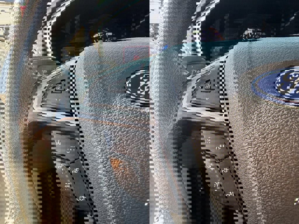 Certified 2020 Ford Fusion SE FWD image 23