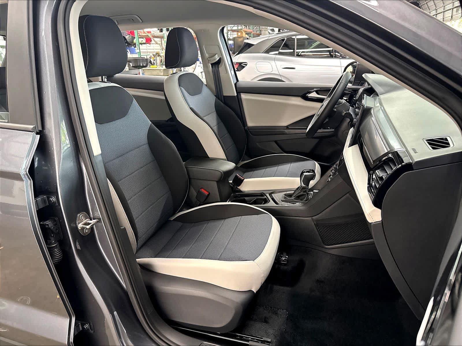 New 2027 Volkswagen Taos S FWD image 10