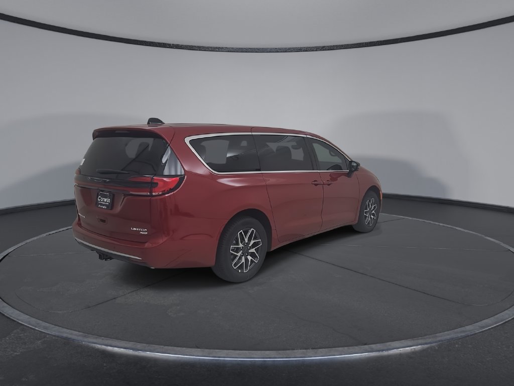 New 2027 Chrysler Pacifica Limited w/ Family Tech Group AWD/4WD image 14