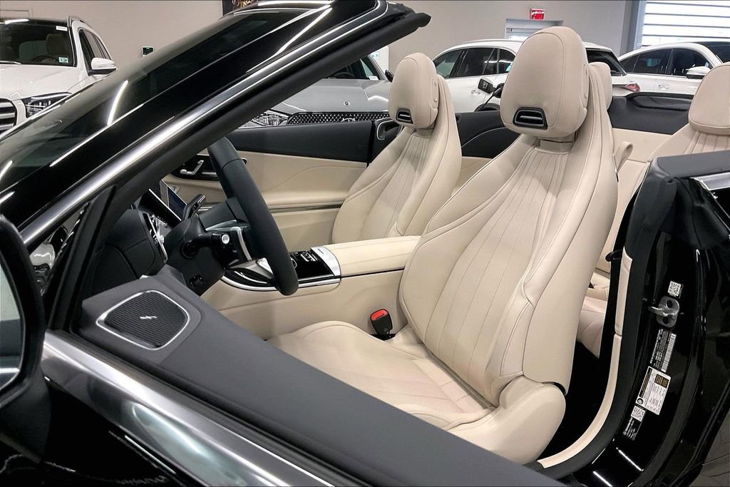 New 2026 Mercedes-Benz CLE 450 4MATIC Cabriolet image 9