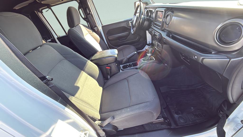Used 2021 Jeep Gladiator Willys image 19