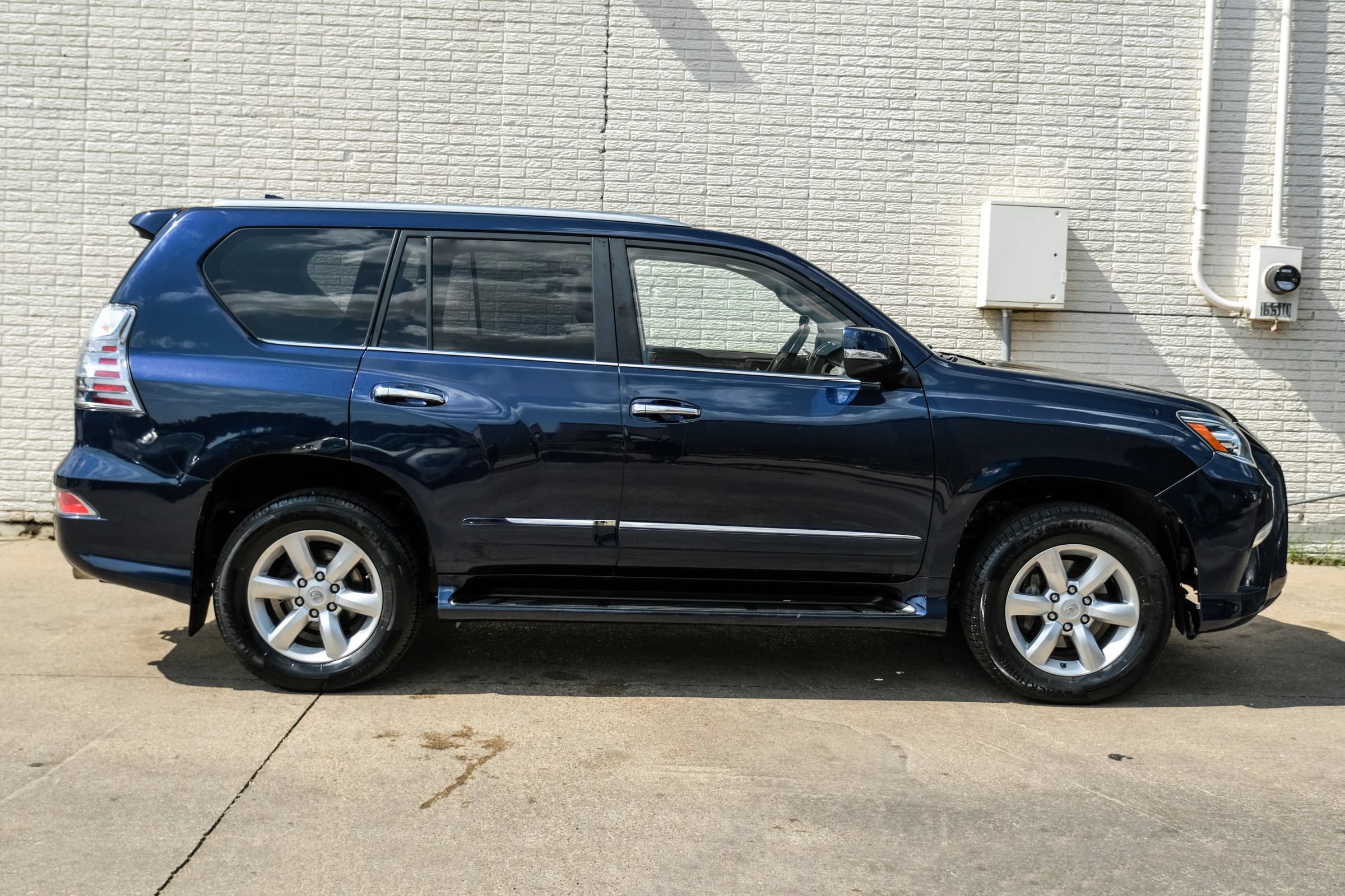 Used 2018 Lexus GX 460 w/ Navigation Package AWD/4WD image 7