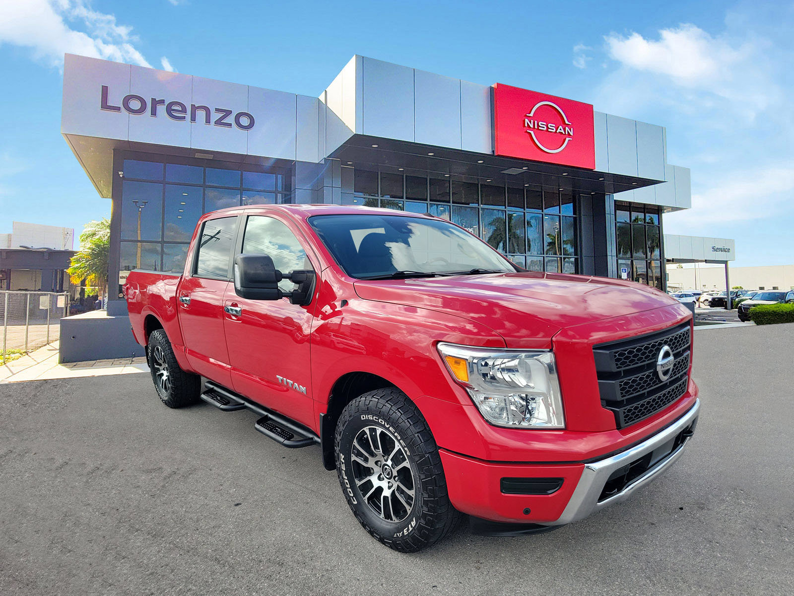 Used 2021 Nissan Titan SV w/ SV Convenience Package AWD/4WD image 3