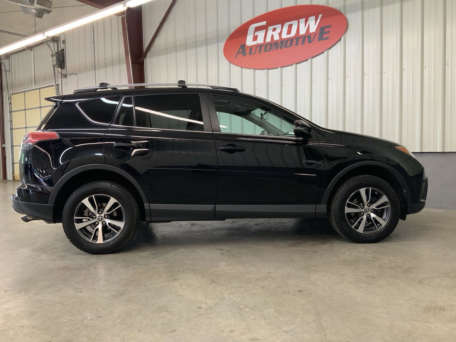 Used 2016 Toyota RAV4 XLE FWD image 12