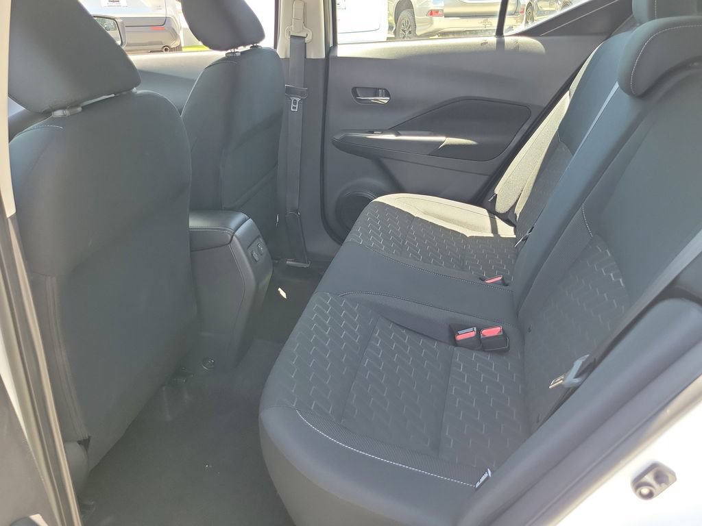 Used 2024 Nissan Kicks SV FWD image 13