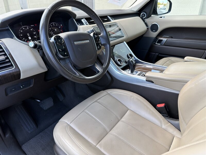 Used 2018 Land Rover Range Rover Sport HSE AWD/4WD image 10