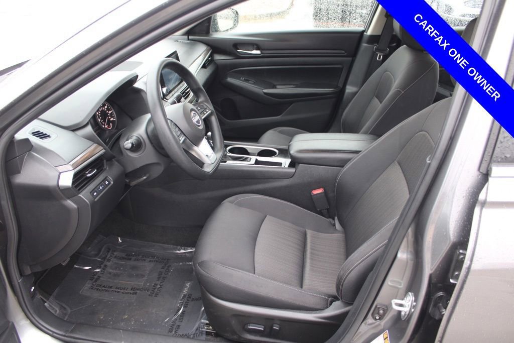 Used 2024 Nissan Altima 2.5 SV image 15