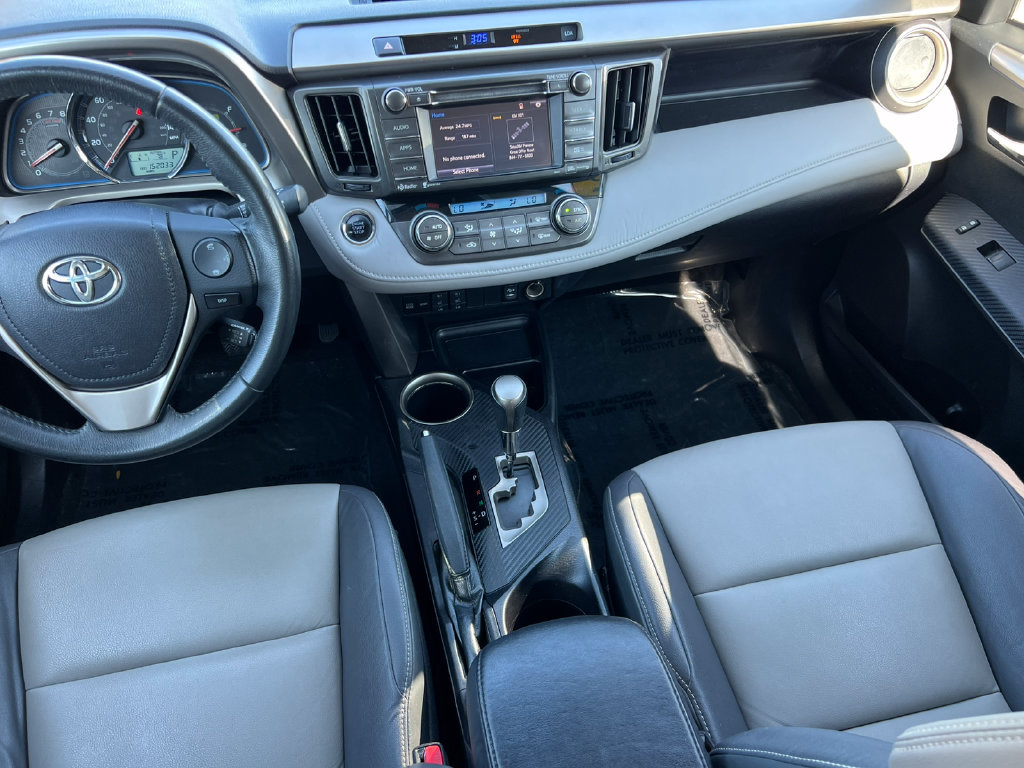 Used 2015 Toyota RAV4 Limited w/ Technology Package AWD/4WD image 32