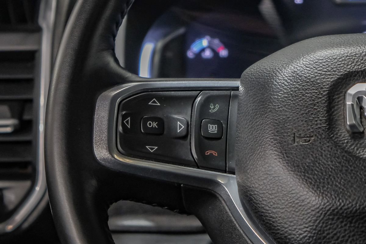 Used 2024 RAM 3500 Laramie w/ Night Edition image 16