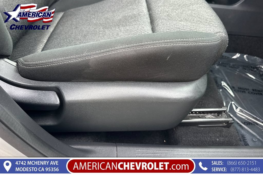 Used 2024 Nissan Rogue SV FWD image 24