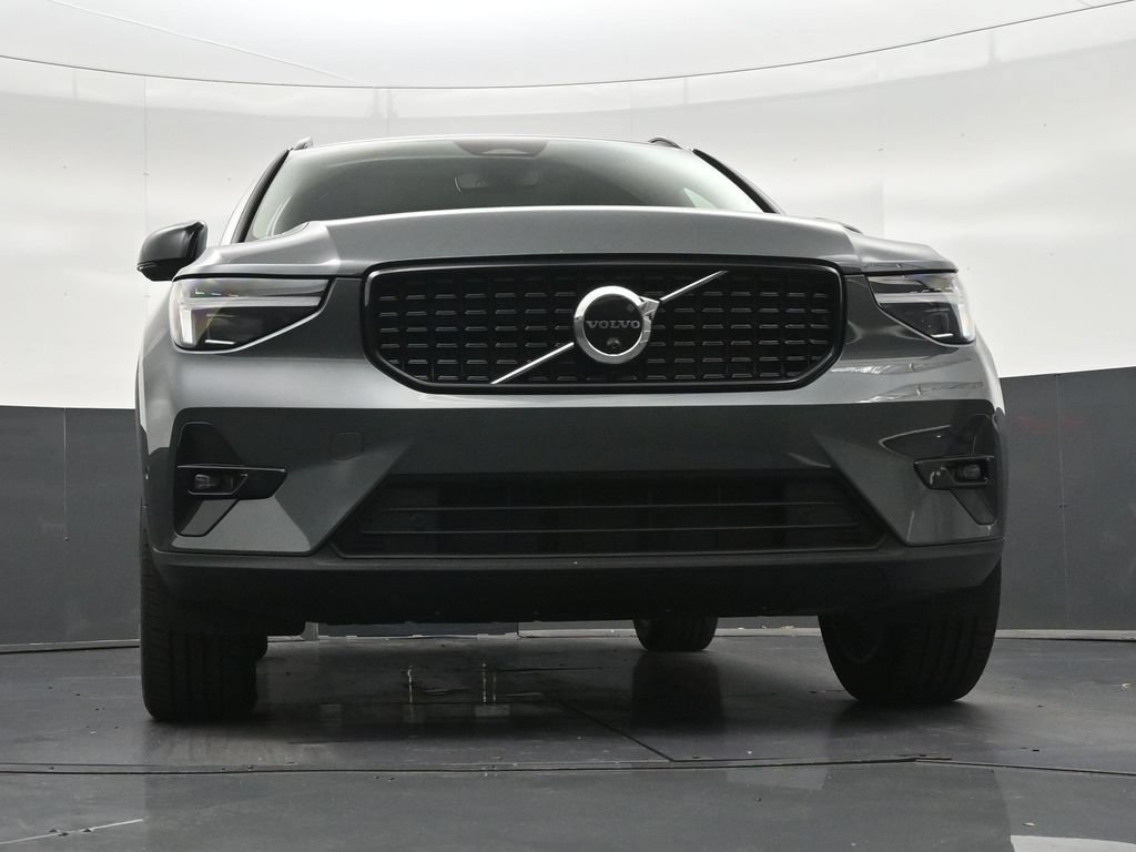 New 2026 Volvo XC40 B5 Plus w/ Climate Package AWD/4WD image 28