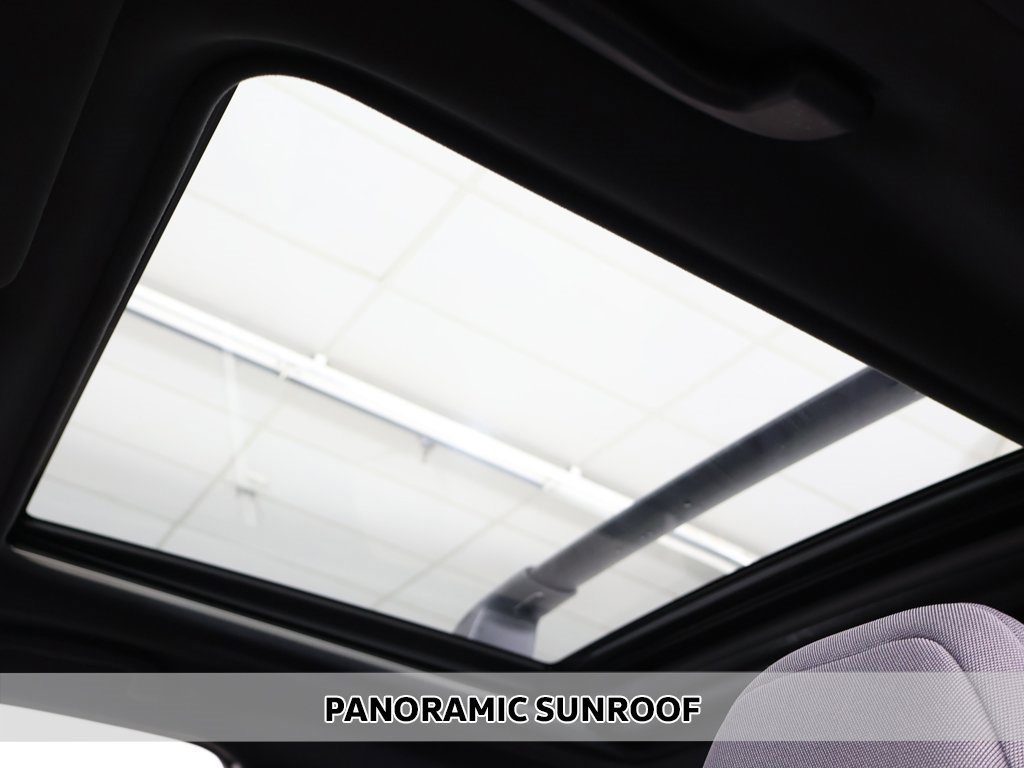 Used 2025 Subaru Forester Premium image 3