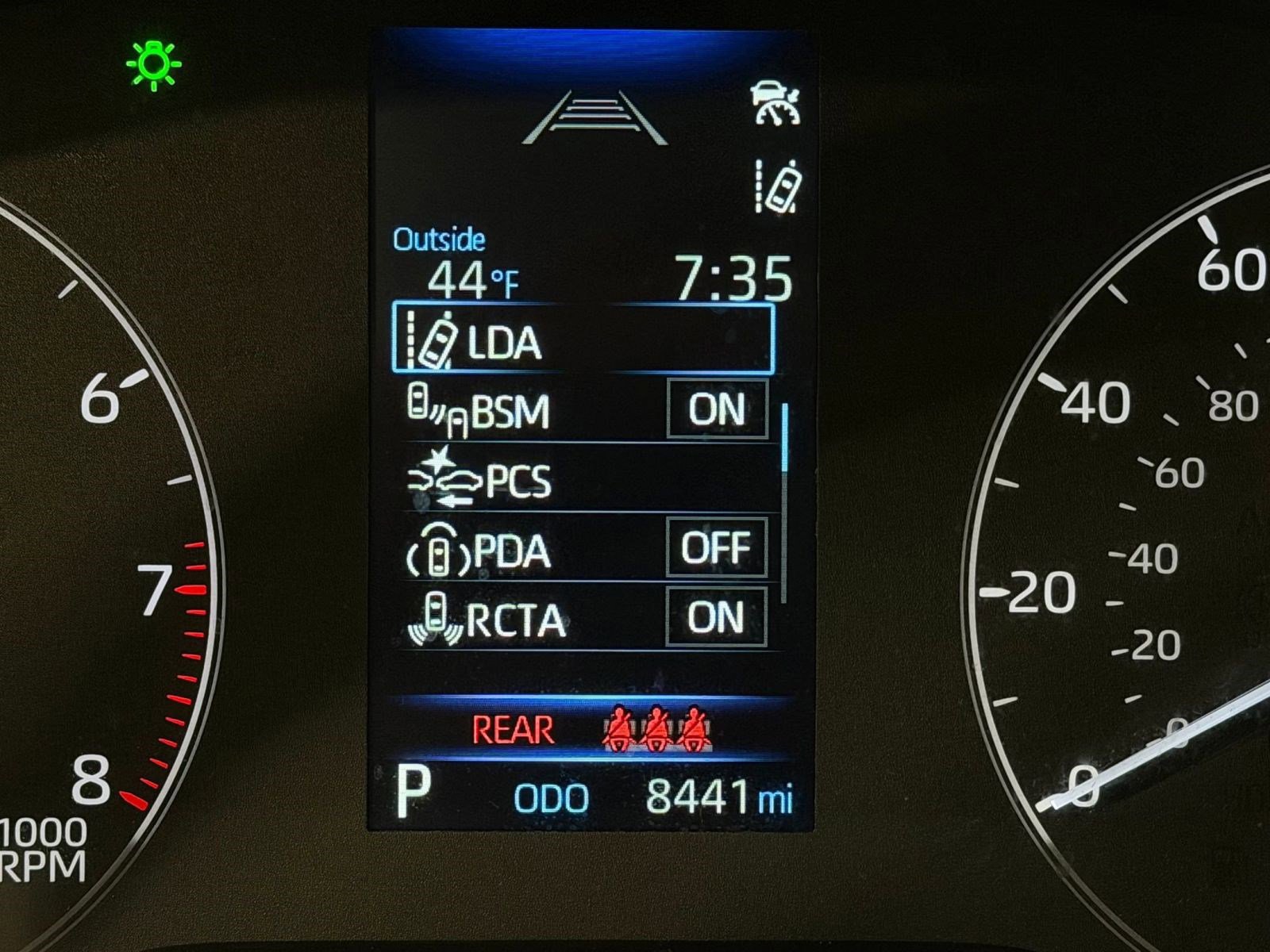 Used 2024 Toyota Corolla Cross LE w/ Moonroof Package image 17