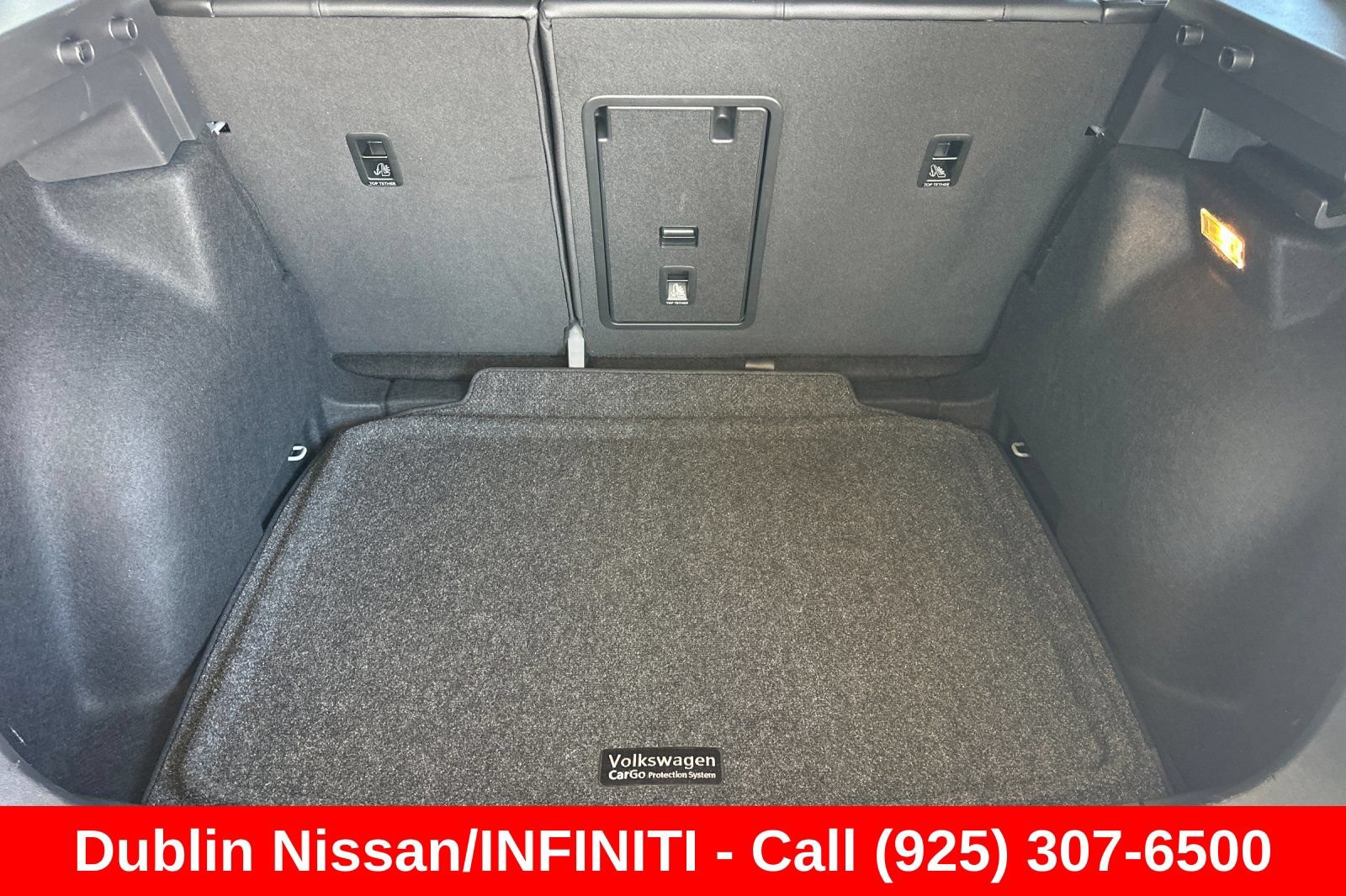 Used 2023 Volkswagen Taos SE w/ Black Wheel Package FWD image 18