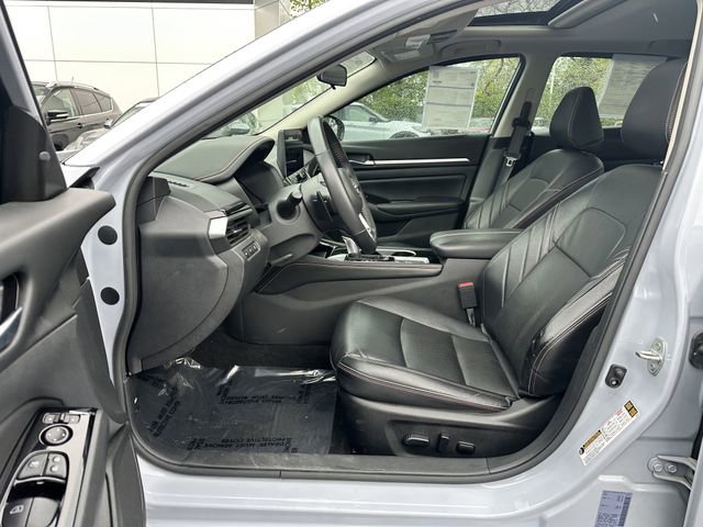 Used 2024 Nissan Altima 2.5 SR w/ SR Premium Package AWD/4WD image 19