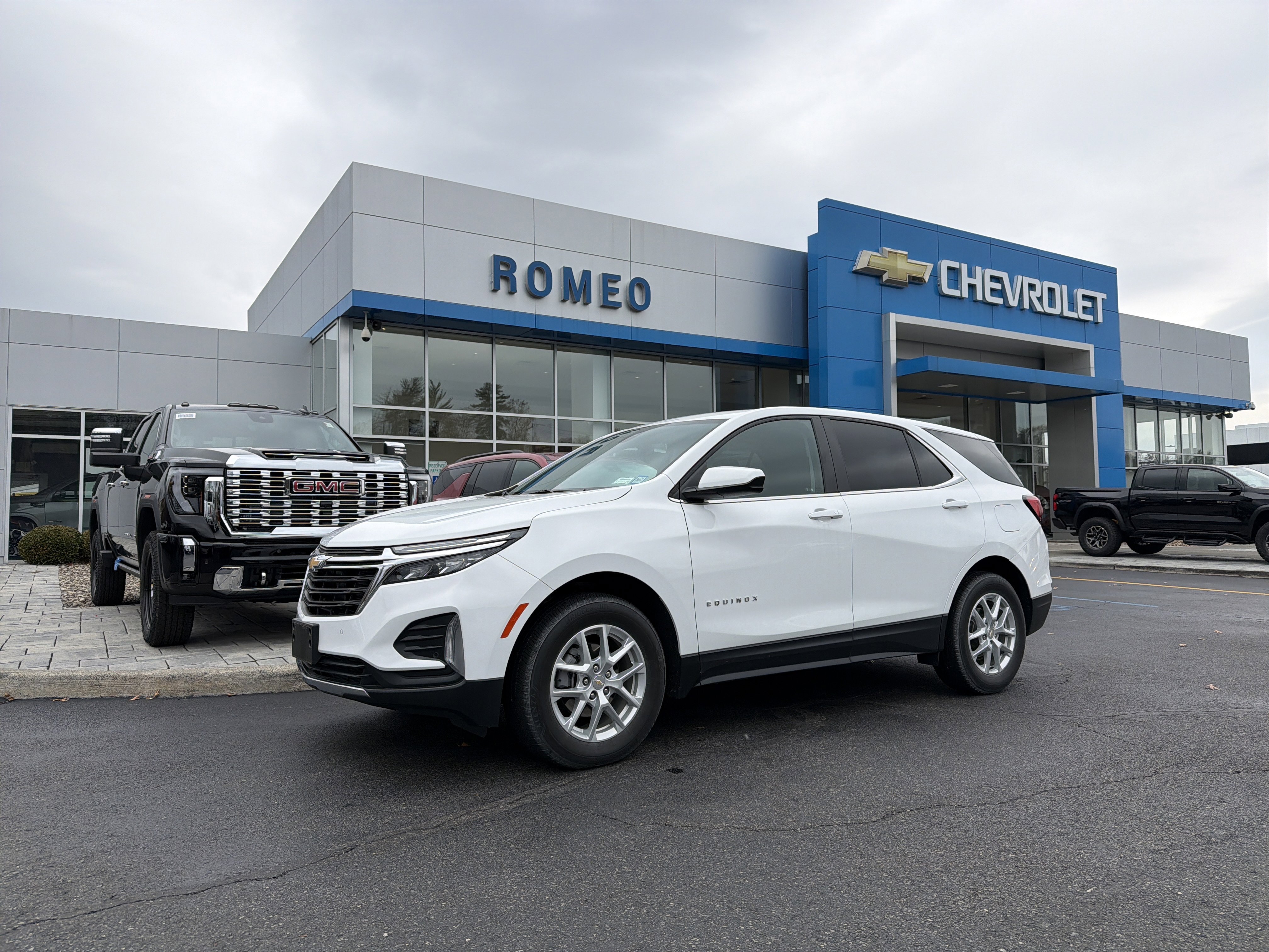 Used 2023 Chevrolet Equinox LT