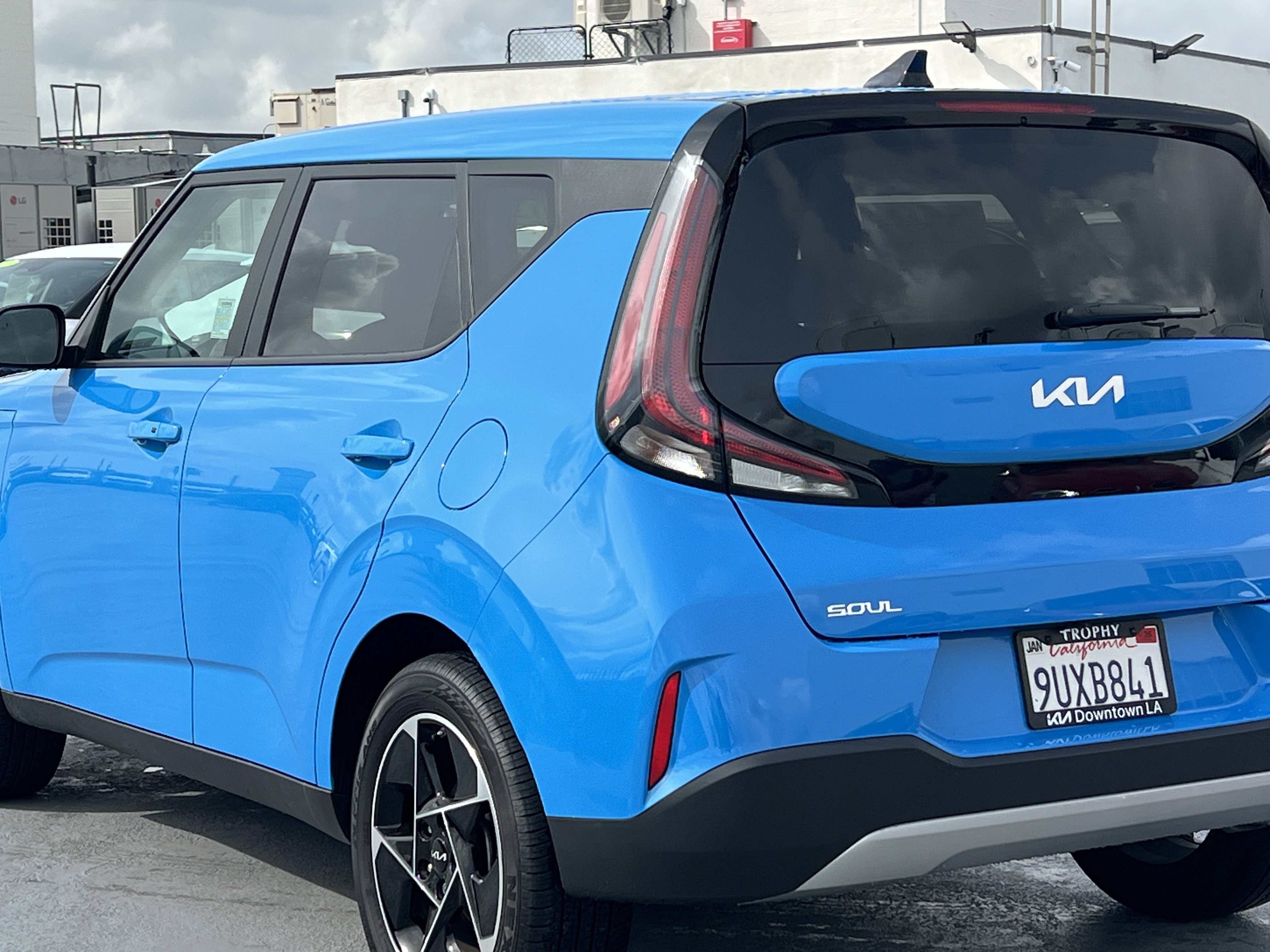 Certified 2025 Kia Soul EX image 5