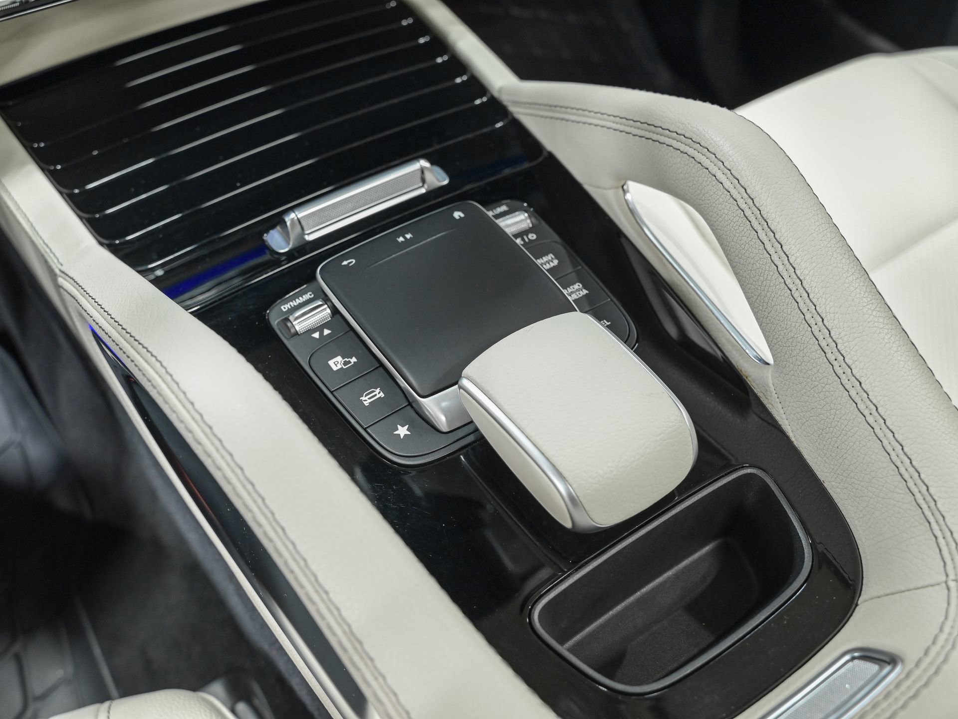 Used 2022 Mercedes-Benz GLE 350 4MATIC image 22