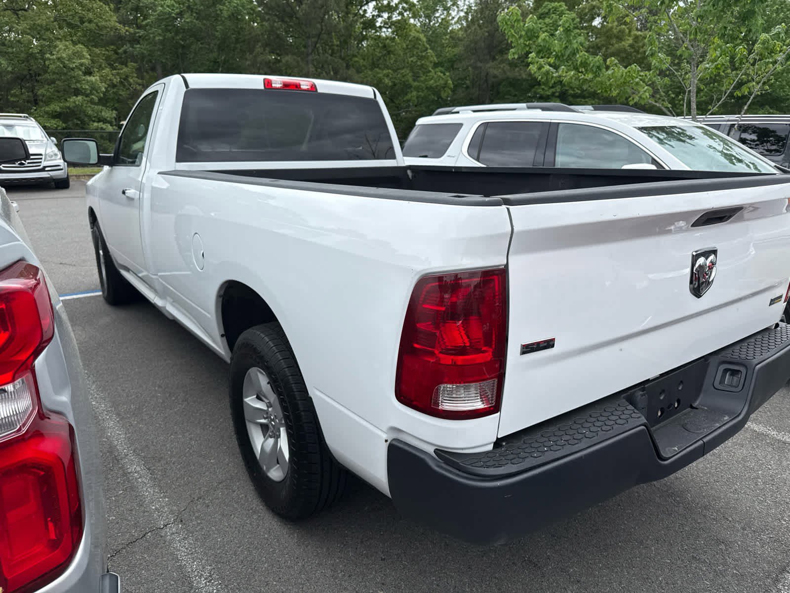 Used 2017 RAM 1500 Classic SLT image 4