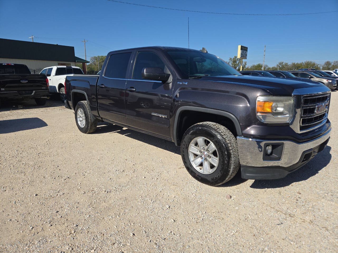 Used 2015 GMC Sierra 1500 SLE w/ SLE Value Package AWD/4WD image 1