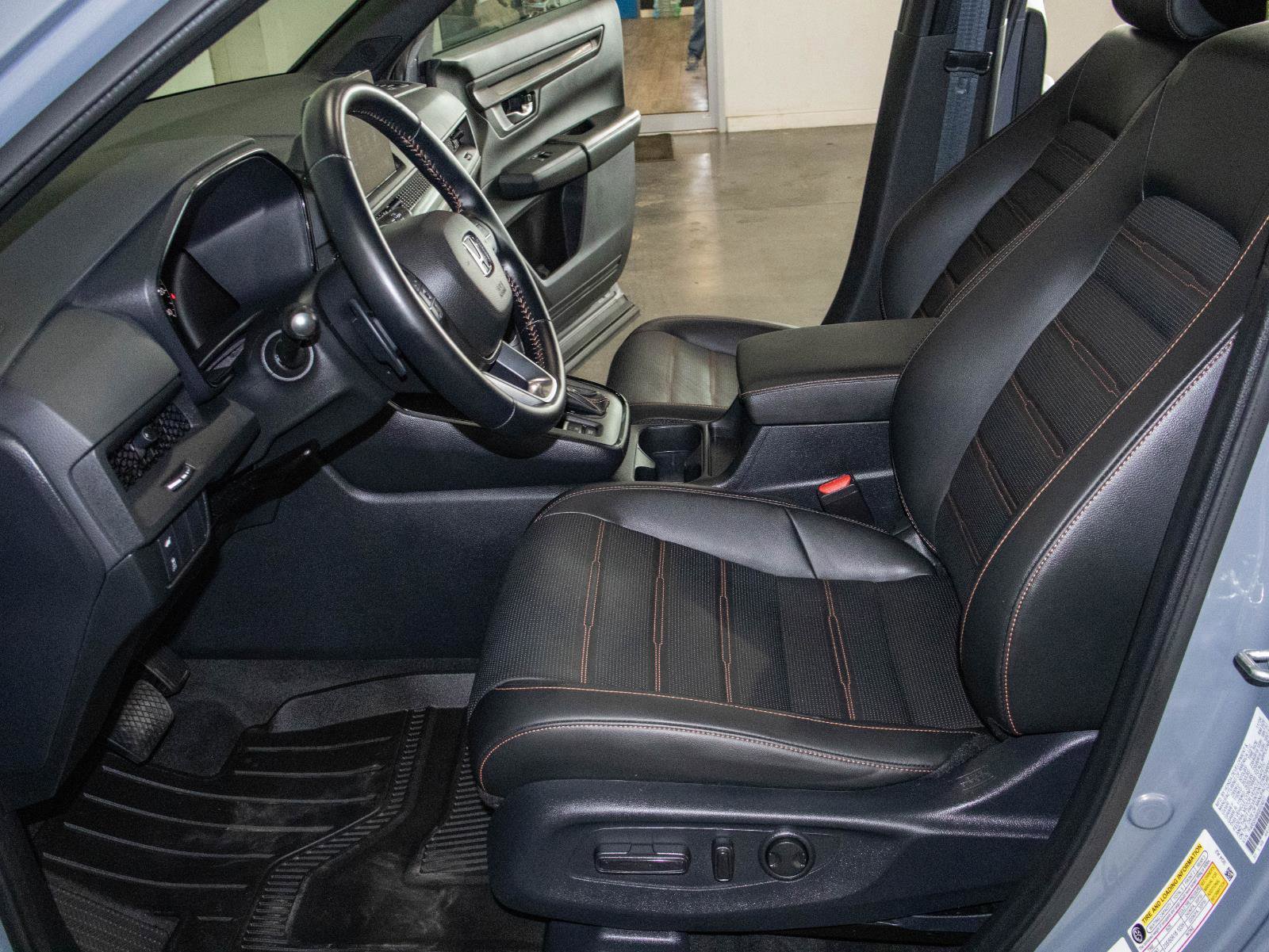 Used 2025 Honda CR-V Sport-L image 7