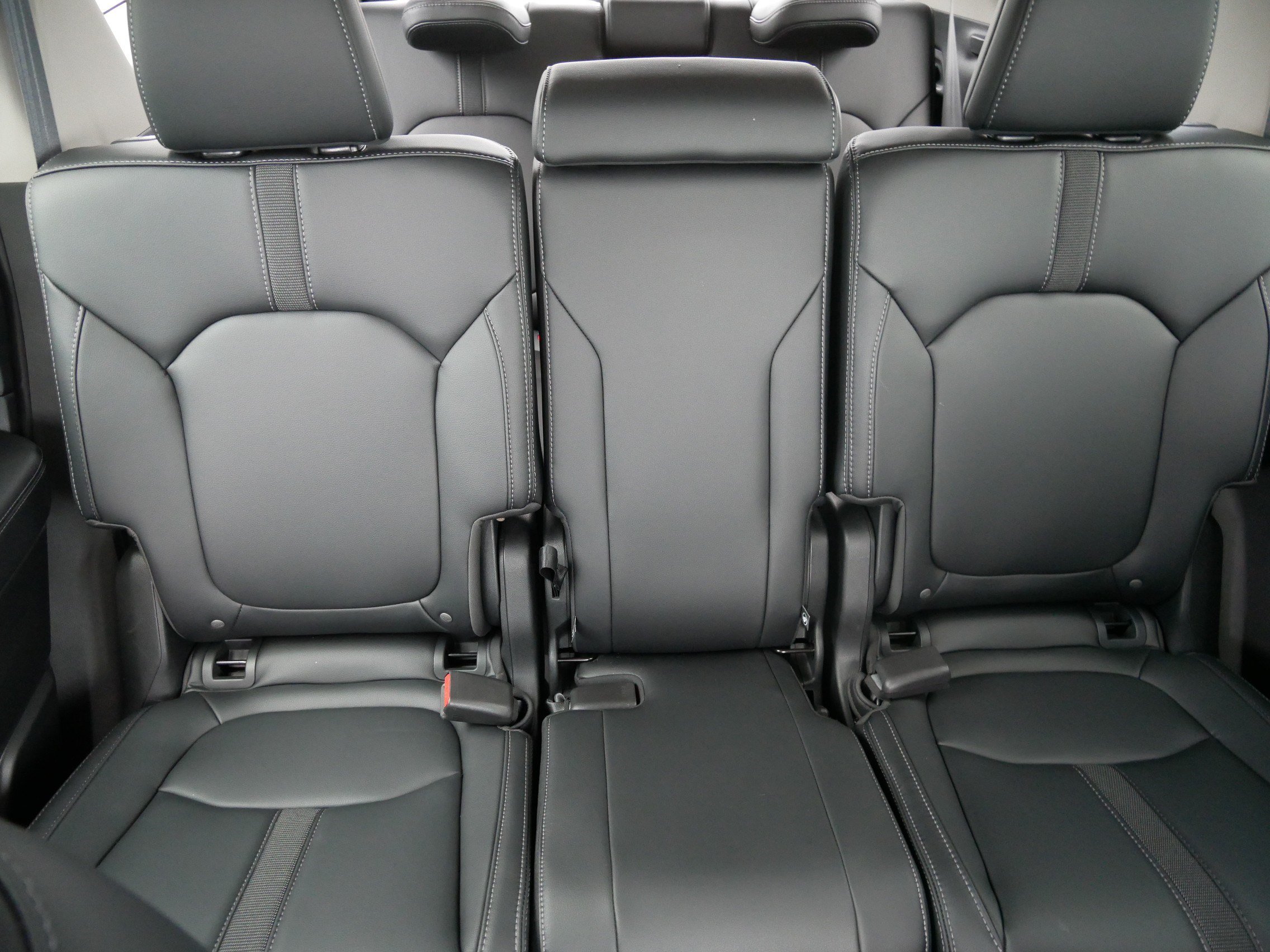 Certified 2023 Honda Pilot Touring image 13