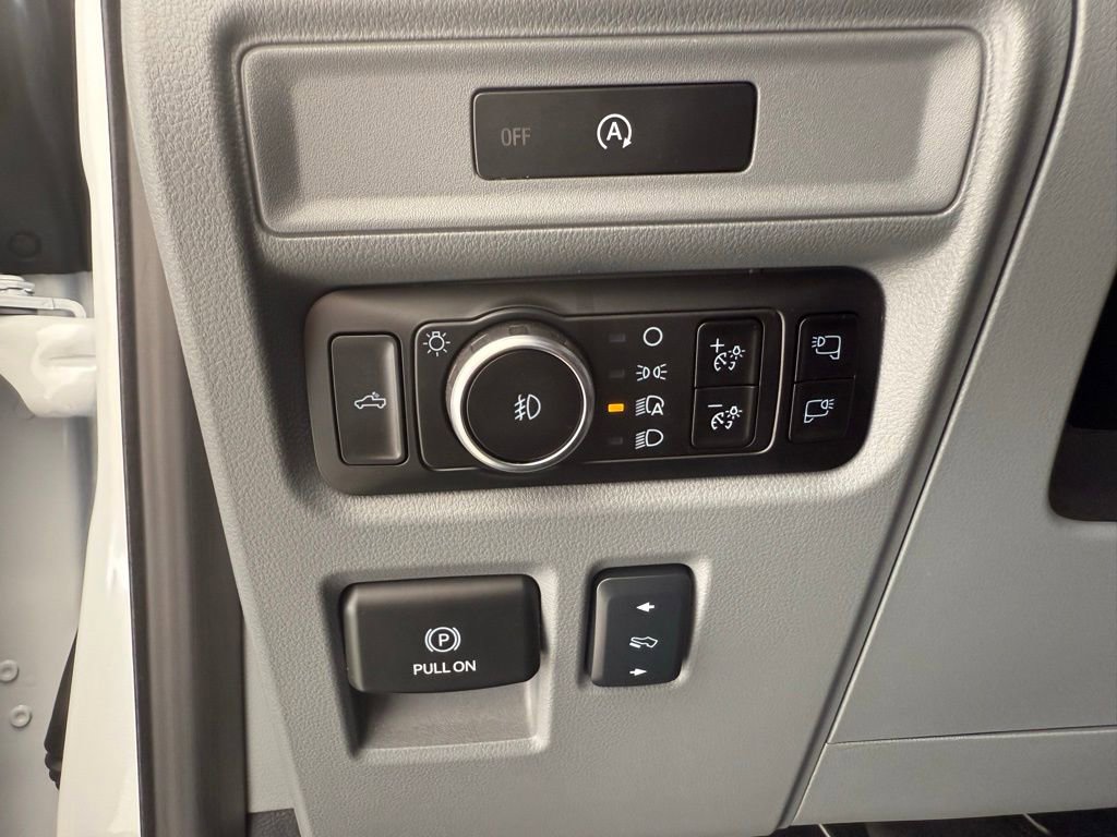 Used 2025 Ford F150 Lariat w/ Equipment Group 501A Mid image 27