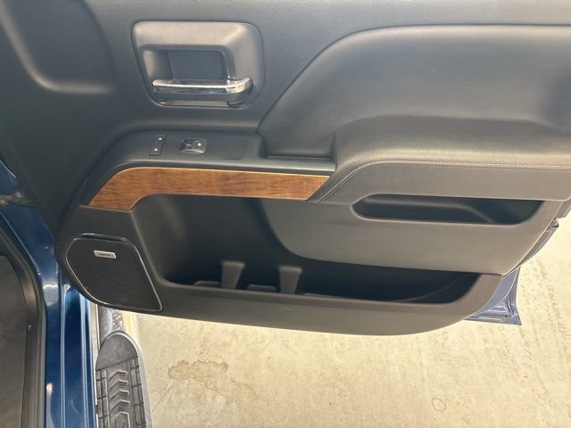 Used 2017 Chevrolet Silverado 1500 LTZ w/ Sport Package AWD/4WD image 31