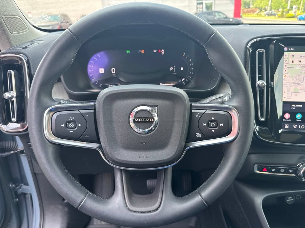 Used 2023 Volvo XC40 B5 Plus AWD/4WD image 35