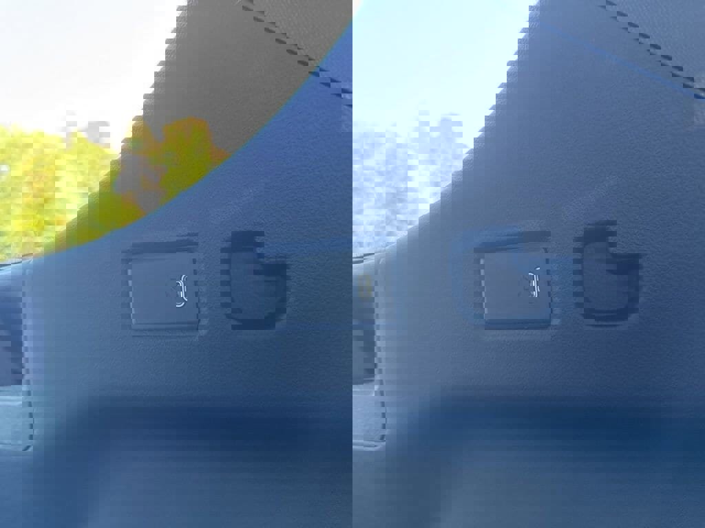 New 2025 GMC Yukon XL Denali w/ Denali Reserve Package image 64