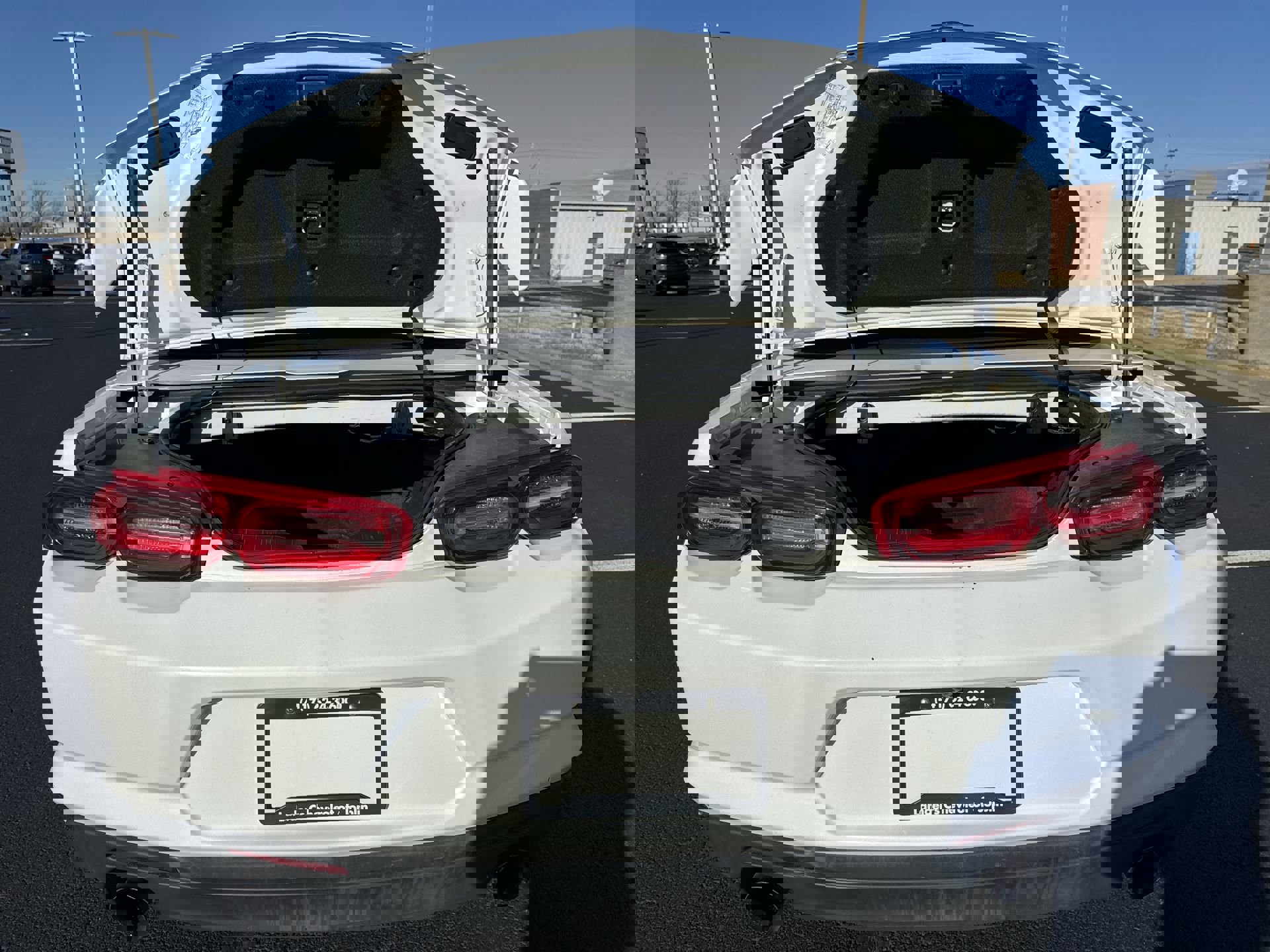 Used 2020 Chevrolet Camaro LT image 18