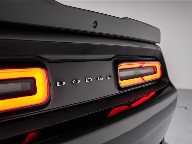 Used 2016 Dodge Challenger R/T Scat Pack RWD image 29