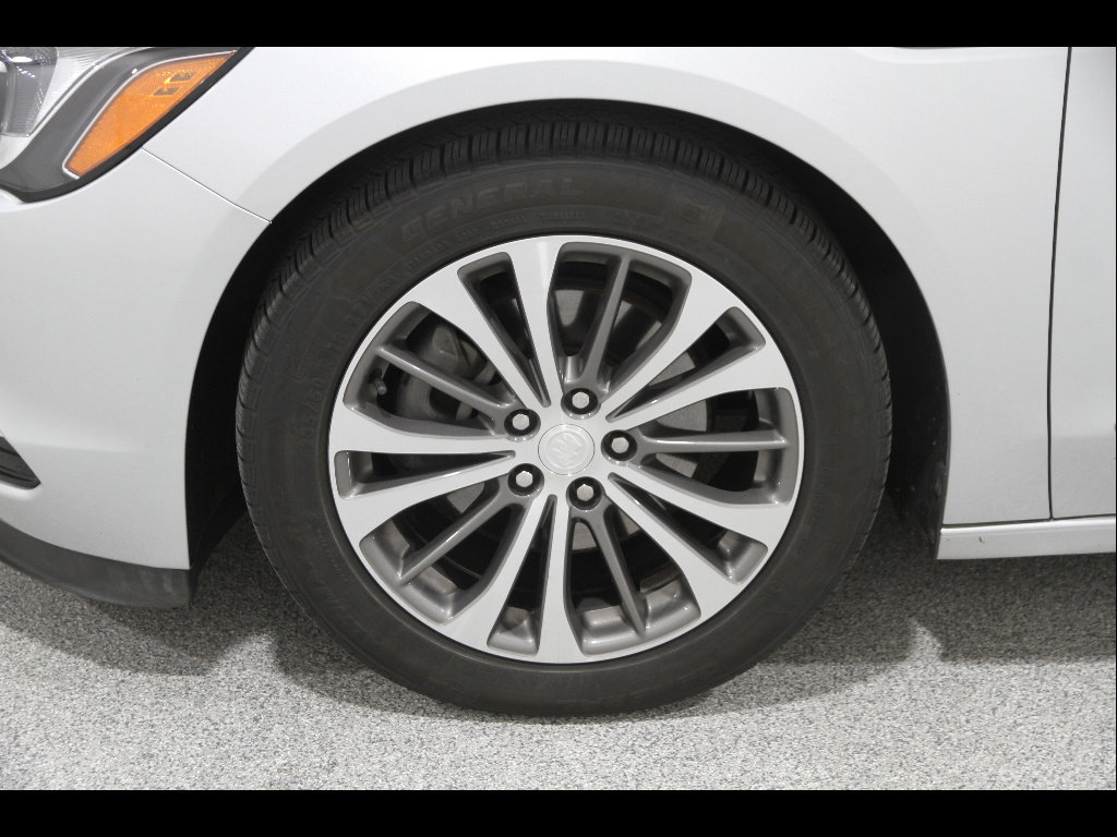 Used 2019 Buick LaCrosse Essence w/ Sun and Shade Package AWD/4WD image 21