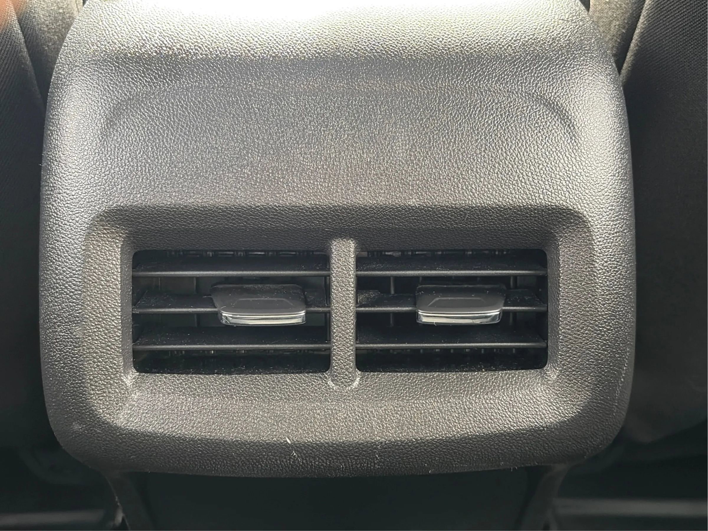 Used 2023 Chevrolet Equinox LT image 35