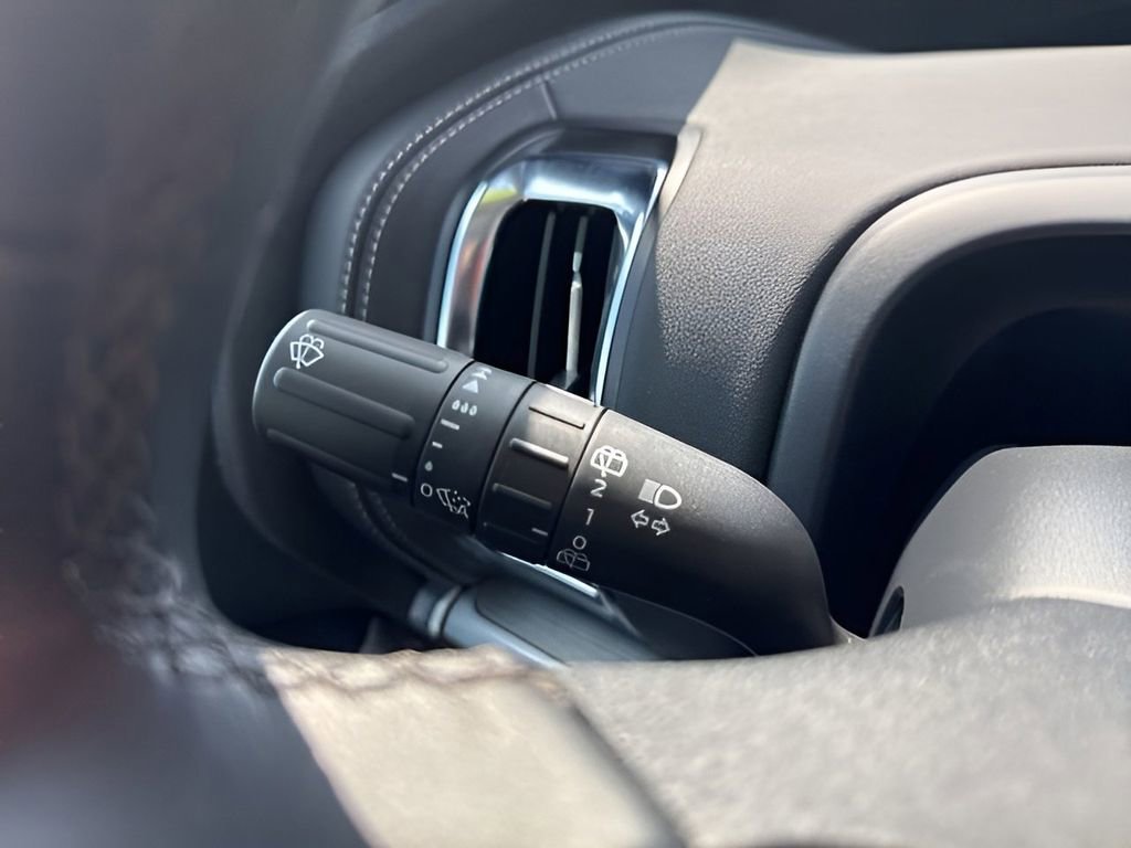 Used 2025 Ford Expedition Platinum w/ Driver's Package image 20