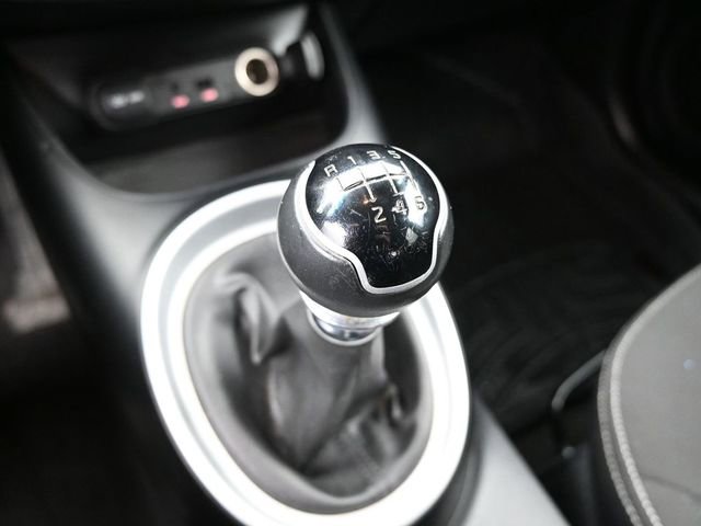 Used 2015 Kia Soul image 26