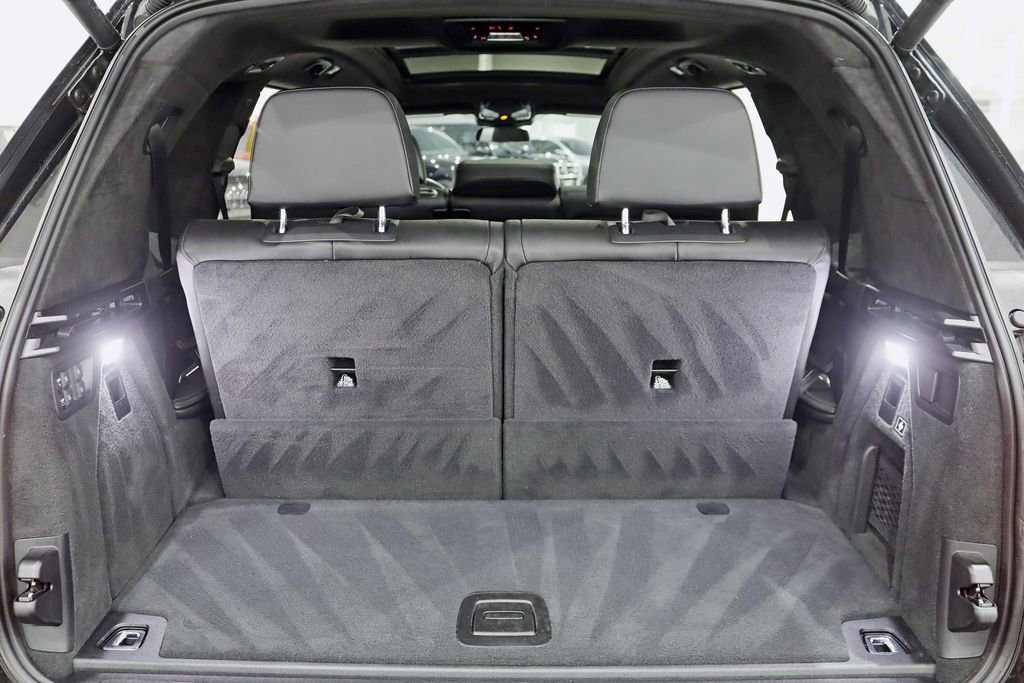 Used 2023 BMW X7 xDrive40i w/ Executive Package image 42